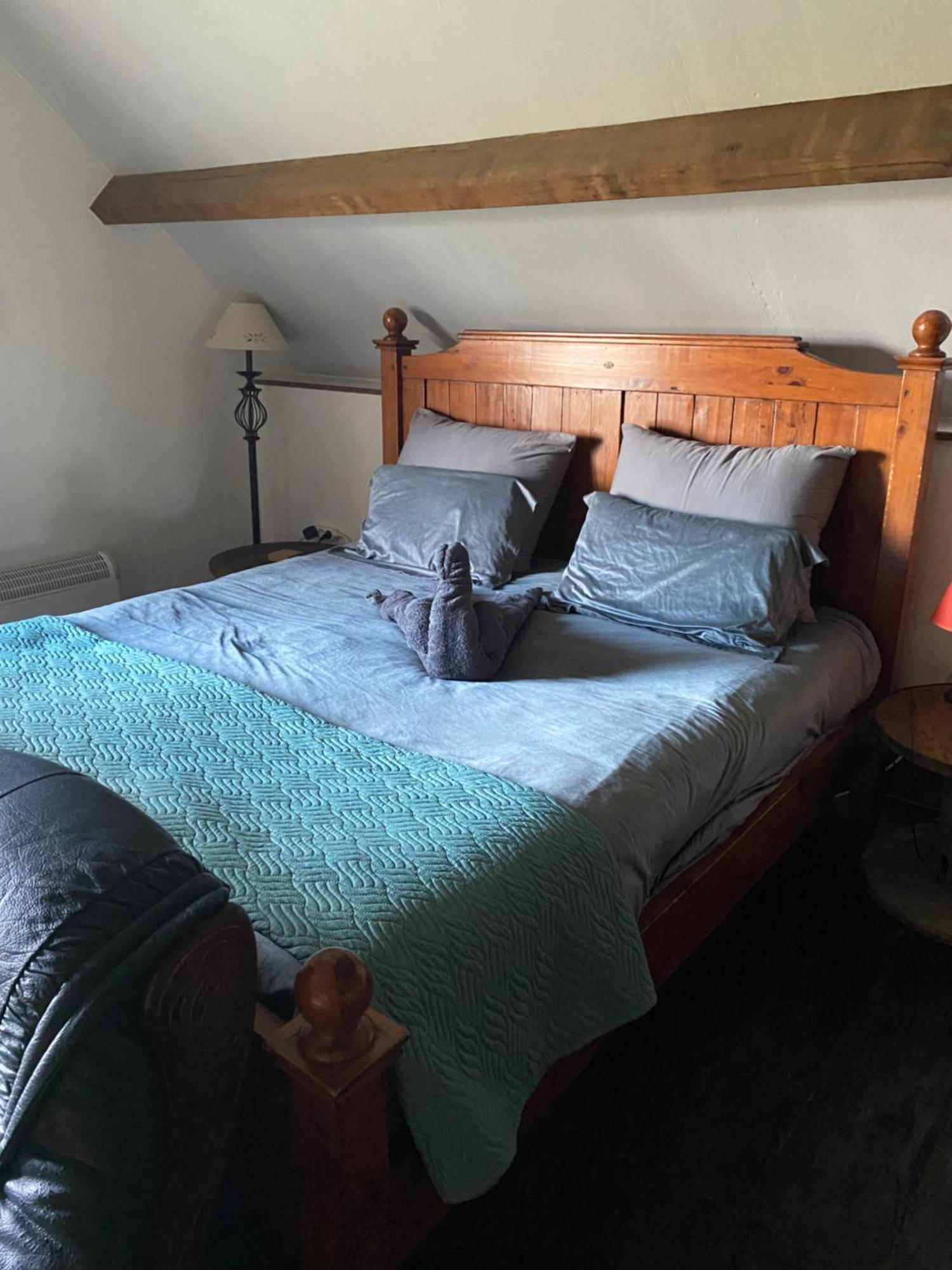 Spacious, Rustic Studio Space For 2 Persons Saint-Cyr-du-Bailleul Eksteriør billede